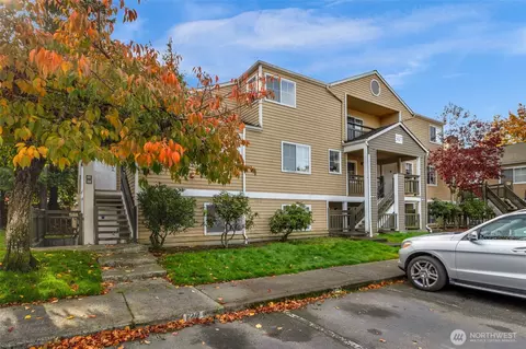 5300 Harbour Pointe Blvd #307A, Mukilteo, WA 98275