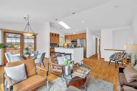 4835 S Graham St, Seattle, WA 98118