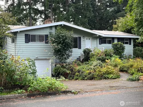 16603 SE 16th St, Bellevue, WA 98008