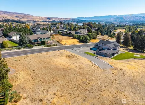 24 Margaret Ln, Wenatchee, WA 98801