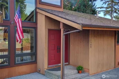 12509 Patricia Ln, Burlington, WA 98233