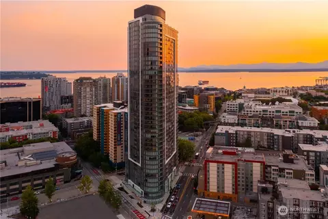 2510 6th Ave #3401, Seattle, WA 98121