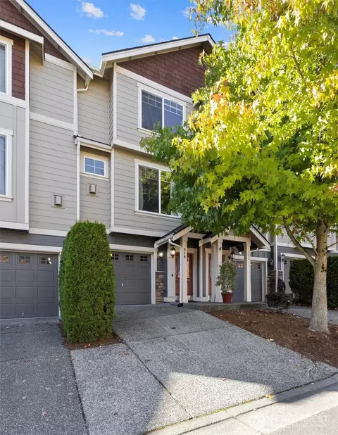 510 Pilchuck Path #W2, Everett, WA 98201