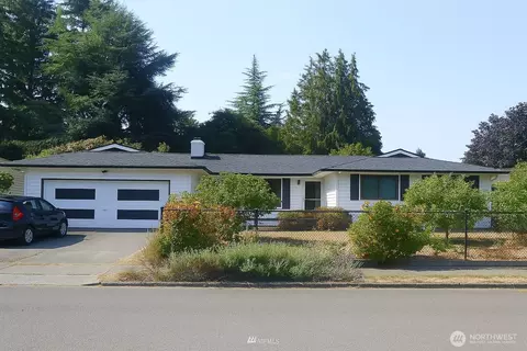 1827 Whitman Ave NE, Renton, WA 98059