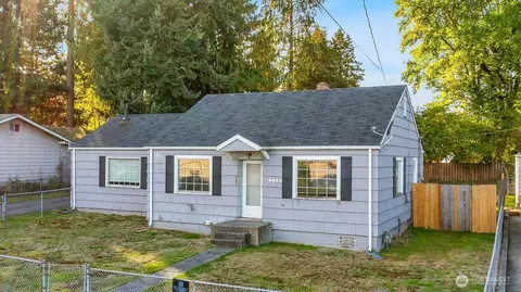 Exterior - 6926 E Cady Rd, Everett, WA 98203 photo 2 of 6