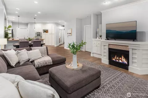 8850 Redmond Woodinville Rd NE #305, Redmond, WA 98052