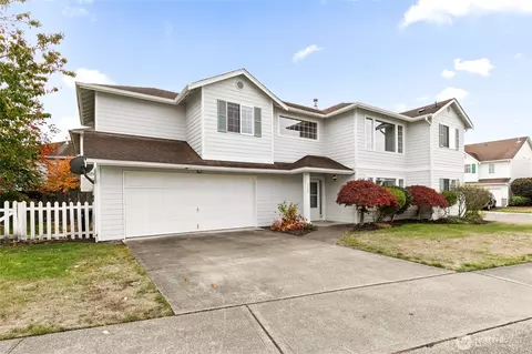 5204 79th St W, Lakewood, WA 98499