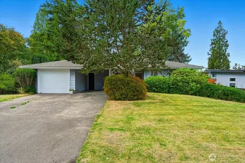 5501 106th Ave NE, Kirkland, WA 98033