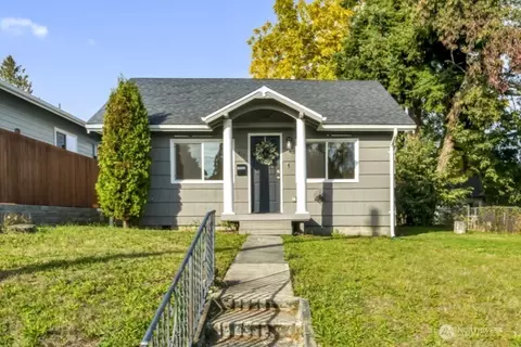 419 S 58th St, Tacoma, WA 98408
