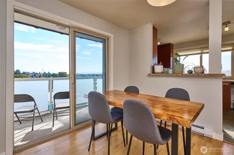 Dining - 812 N 42nd St #301, Seattle, WA 98103 photo 4 of 4