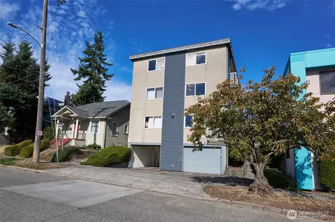 Exterior - 812 N 42nd St #301, Seattle, WA 98103 photo 1 of 3
