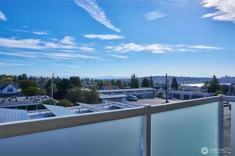 View/Area - 812 N 42nd St #301, Seattle, WA 98103 photo 3 of 3