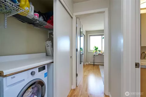 Other - 812 N 42nd St #301, Seattle, WA 98103 photo 1 of 7