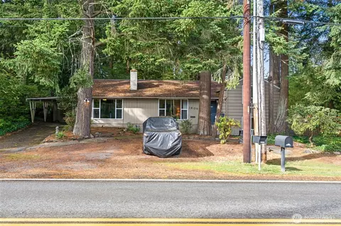 16051 21st Ave SW, Burien, WA 98166