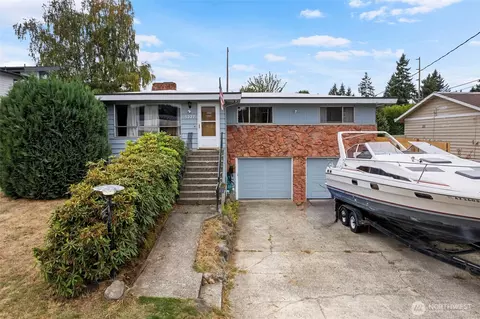5227 116th Pl SE, Bellevue, WA 98006