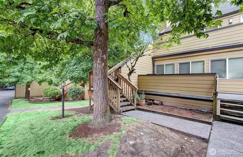 1611 NE 113th St #421, Vancouver, WA 98686
