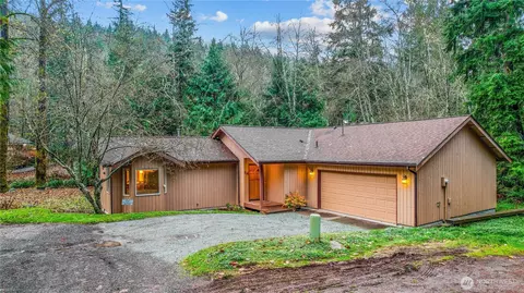 7 Lost Lake Ln #A, Bellingham, WA 98229