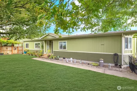 2003 77th Street Ct E, Tacoma, WA 98404