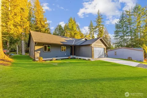 61 E Panorama Dr, Shelton, WA 98584