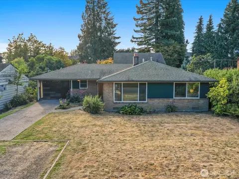 8745 Evanston Ave N, Seattle, WA 98103