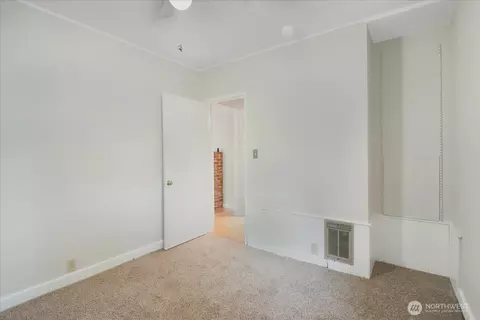 Bedroom - 283 Sargent Rd, Winlock, WA 98596 photo 4 of 5
