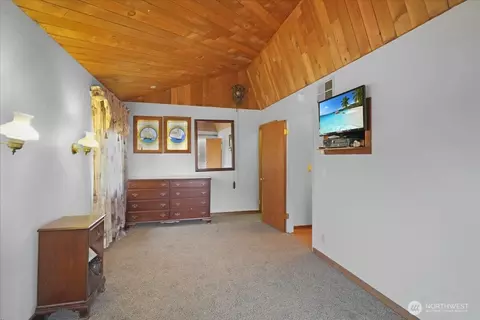 Bedroom - 283 Sargent Rd, Winlock, WA 98596 photo 1 of 5