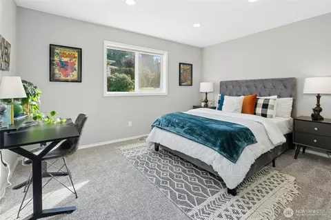 Bedroom - 2408 Viewcrest Ave, Everett, WA 98203 photo 3 of 4