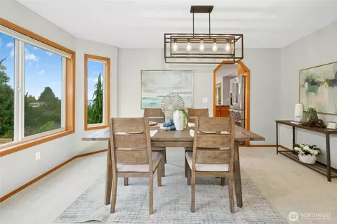 Dining - 2408 Viewcrest Ave, Everett, WA 98203 photo 1 of 3