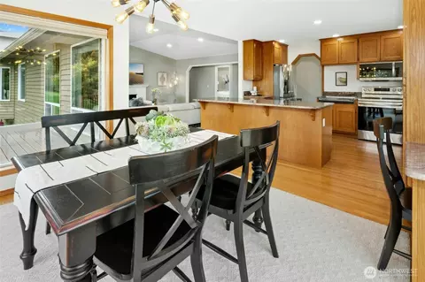 Dining - 2408 Viewcrest Ave, Everett, WA 98203 photo 3 of 3