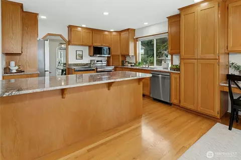 Kitchen - 2408 Viewcrest Ave, Everett, WA 98203 photo 1 of 5
