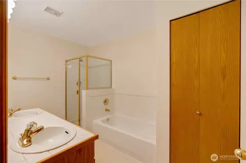 15606 Cascadian Way, Bothell, WA 98012 photo 18