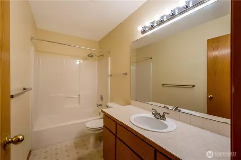 15606 Cascadian Way, Bothell, WA 98012 photo 21