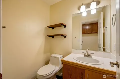 15606 Cascadian Way, Bothell, WA 98012 photo 14
