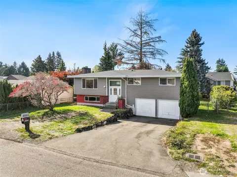 17657 111th Ave SE, Renton, WA 98055