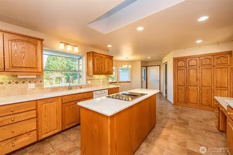 720 Grandview Dr, Sequim, WA 98382 photo 9