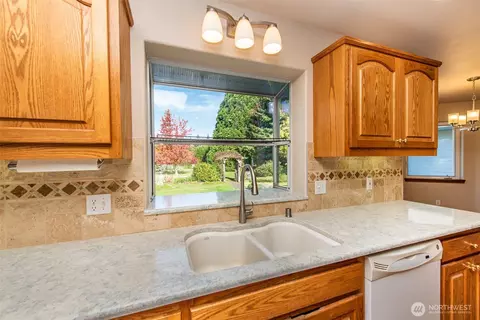 720 Grandview Dr, Sequim, WA 98382 photo 10