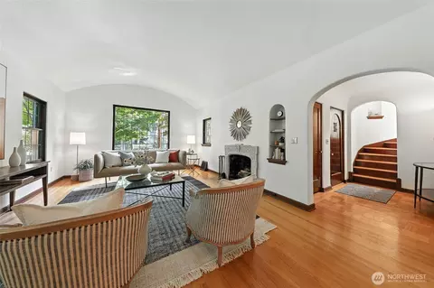 2017 10th Ave E, Seattle, WA 98102 photo 3