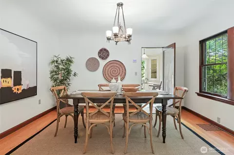 2017 10th Ave E, Seattle, WA 98102 photo 9