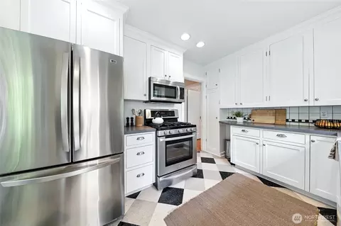 2017 10th Ave E, Seattle, WA 98102 photo 14