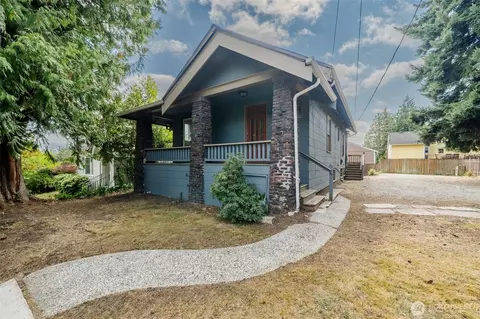 329 NE 51st St, Seattle, WA 98105