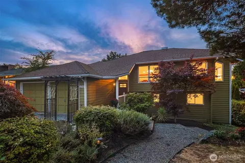1929 2nd St, Kirkland, WA 98033