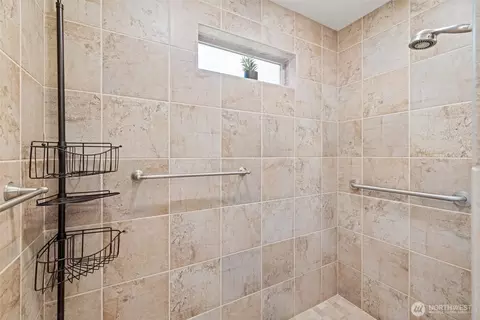 Bath - 202 Koeppe Dr, Sequim, WA 98382 photo 2 of 4