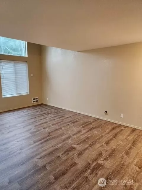 Living - 12303 Alexander Rd, Everett, WA 98204 photo 2 of 2
