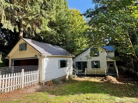 201 E Moore Ave, Shelton, WA 98584
