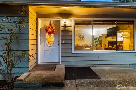 18619 Butternut Rd, Lynnwood, WA 98037