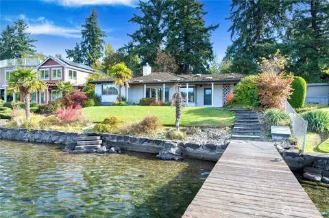 2045 Rose Point Ln, Kirkland, WA 98033