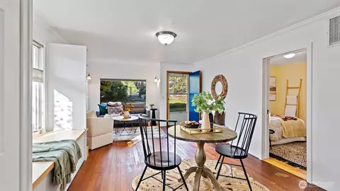 2123 E 14th St, Bremerton, WA 98310 photo 5