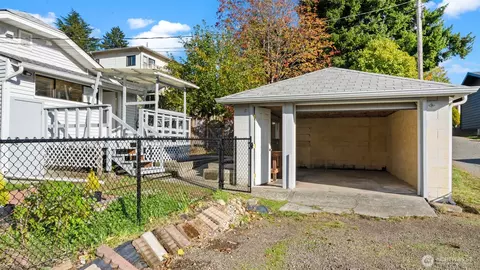 2123 E 14th St, Bremerton, WA 98310 photo 28