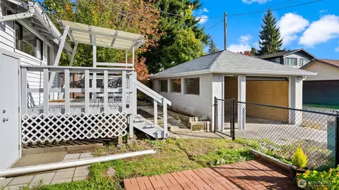 2123 E 14th St, Bremerton, WA 98310 photo 27