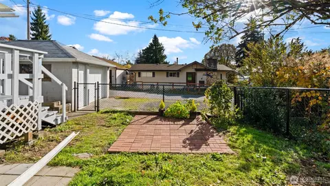 2123 E 14th St, Bremerton, WA 98310 photo 34